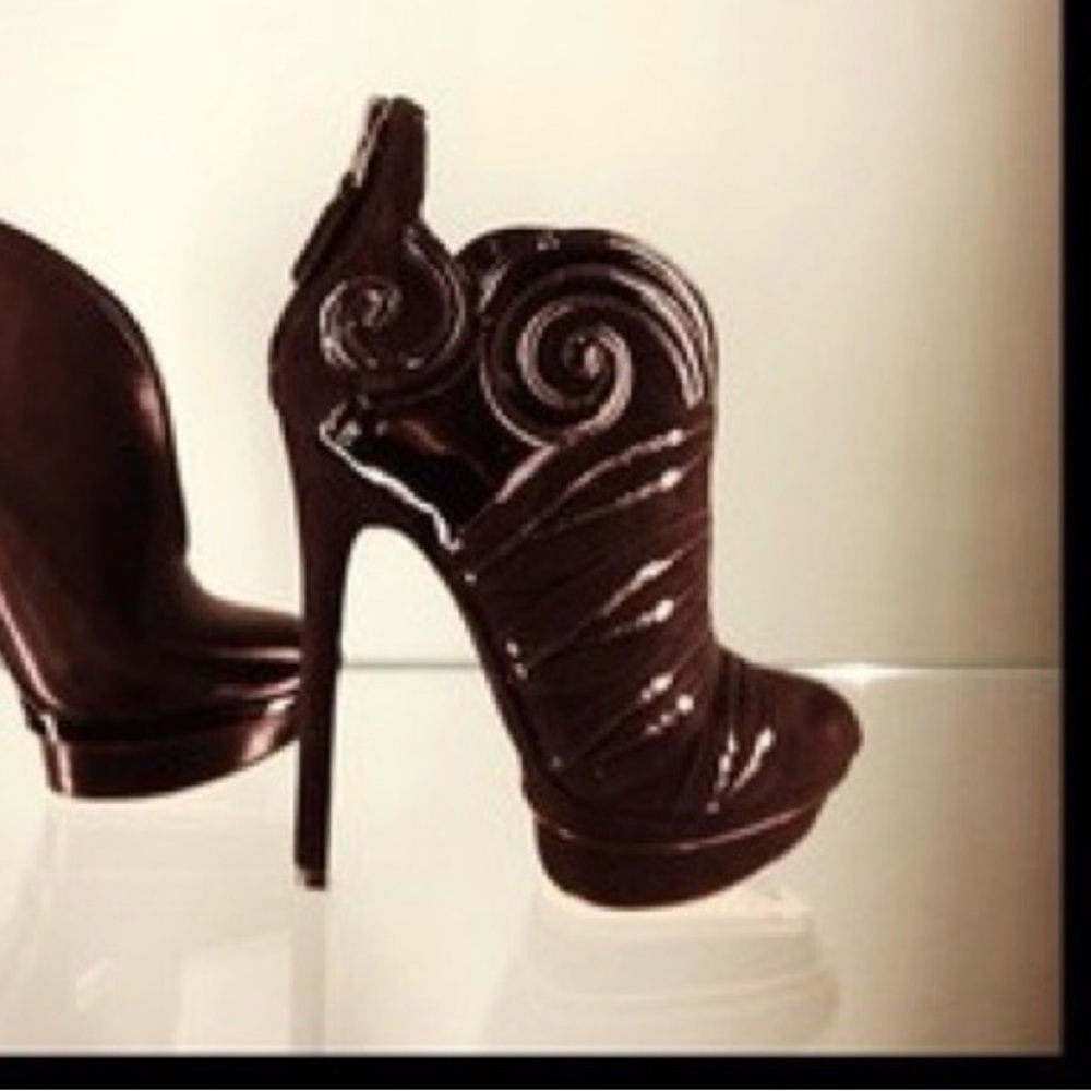 Designer High Heel Platform Ankle Boots - Black